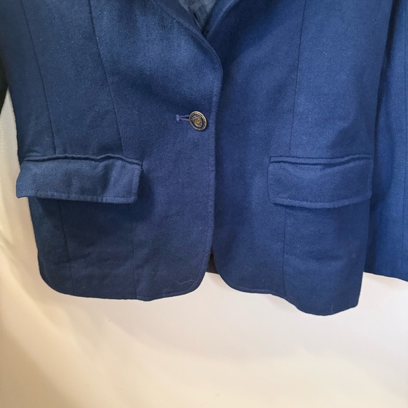 Vintage Pendleton Navy Virgin Wool Blazer | USA Made | Crest Buttons | Size 6 - Picture 6 of 8